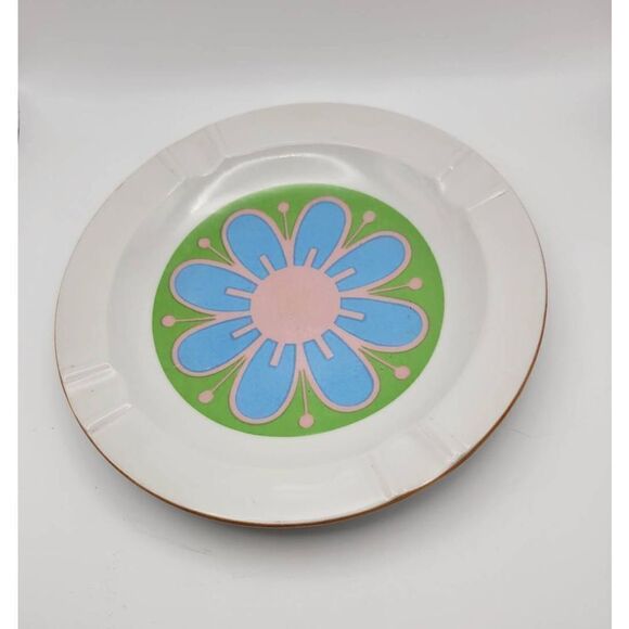 Groovy 1960's Pastel Atomic Minimalist Flower Ashtray.Beautiful example of mid